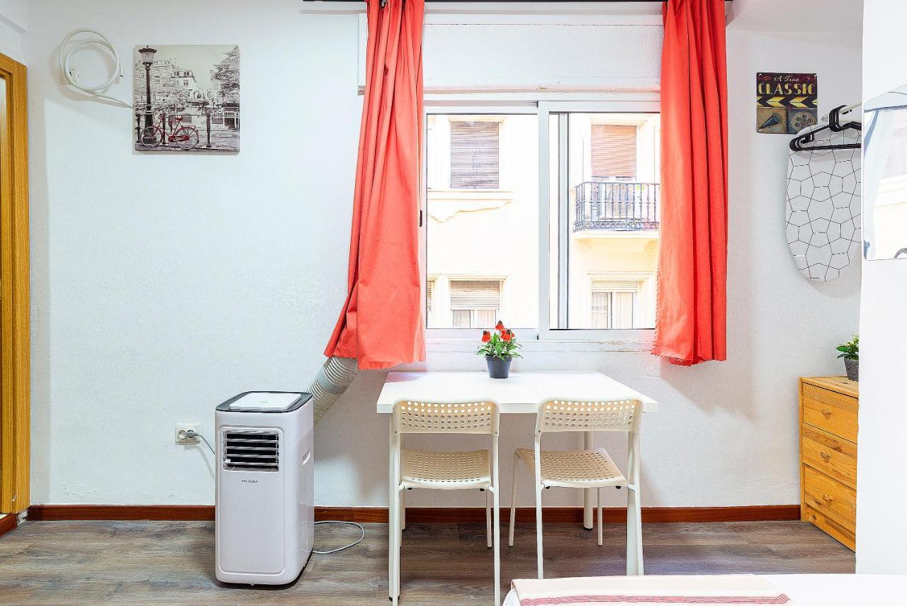 Rooms Young People Only, Soho Citycenter Málaga Exterior foto