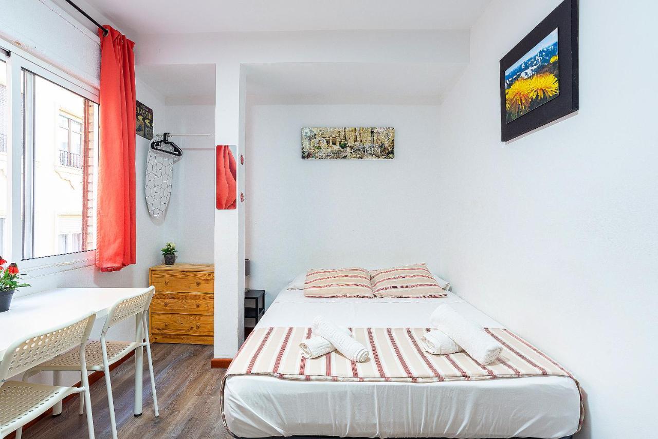 Rooms Young People Only, Soho Citycenter Málaga Exterior foto